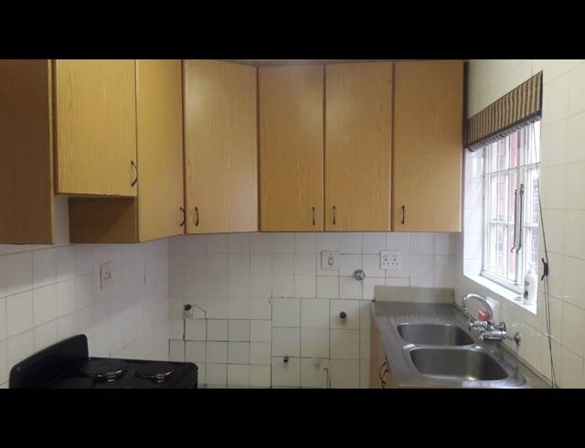 3 BEDROOM DUPLEX RENTED IN ESSENWOOD